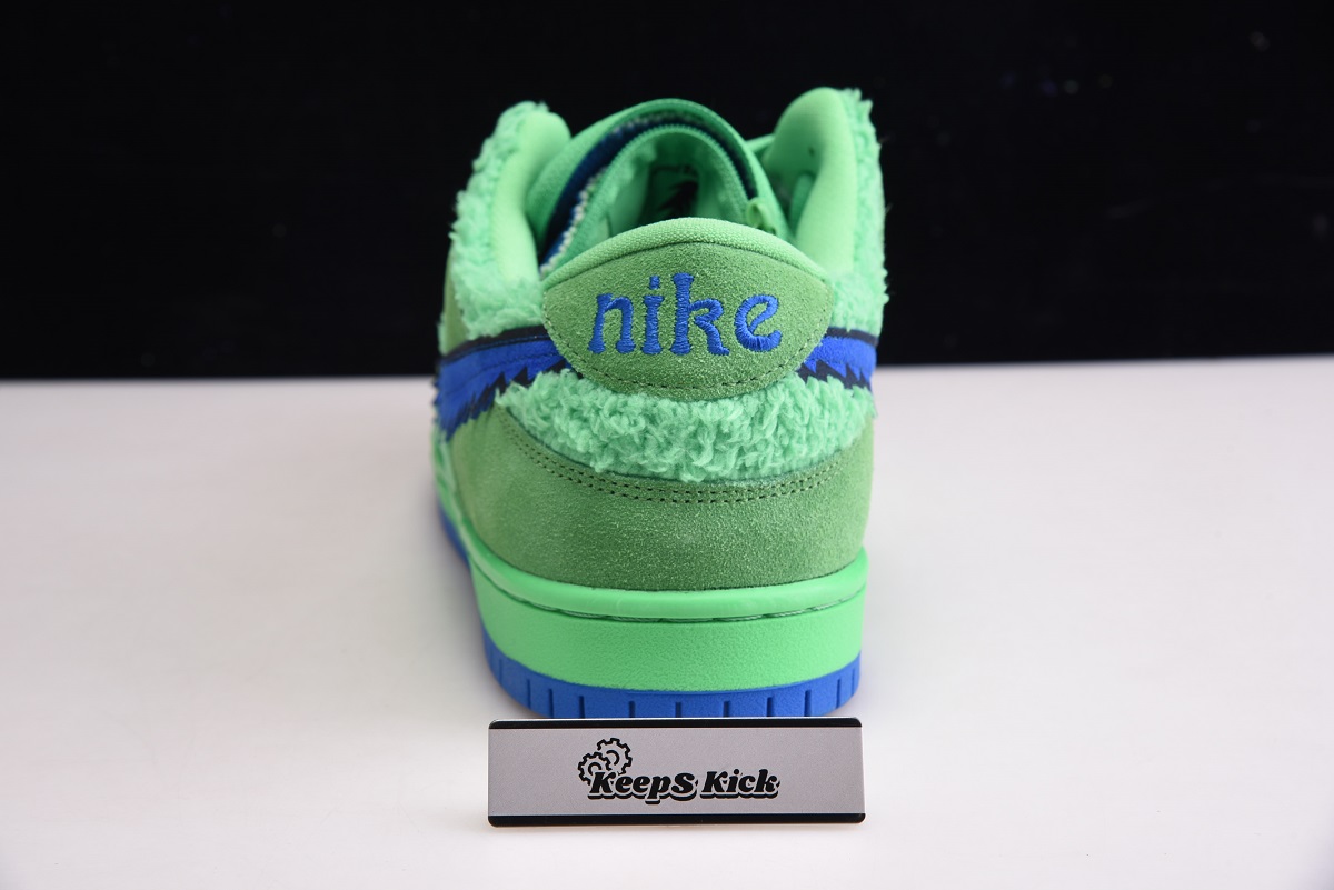 Nike SB Dunk Low "Grateful Dead - Green Bear" - CJ5378 300