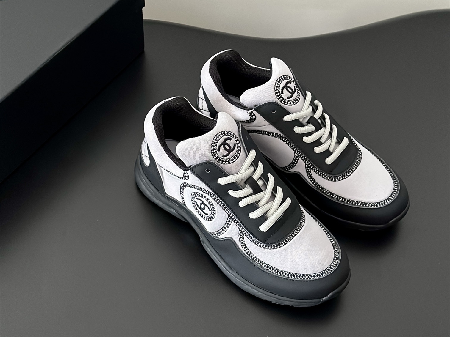 Chanel Trainer  CH-4