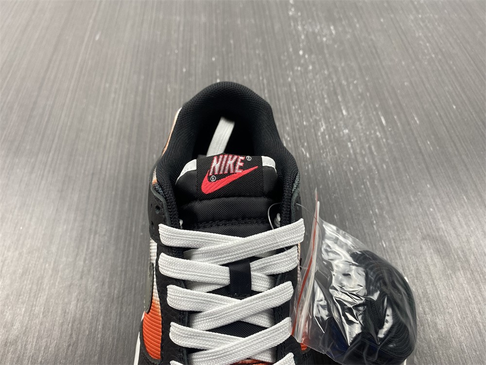 Nike Dunk Low Graffiti DM0108-001