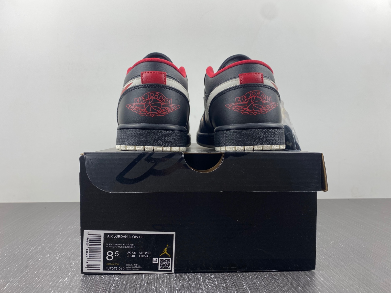 Air Jordan 1 Low SE