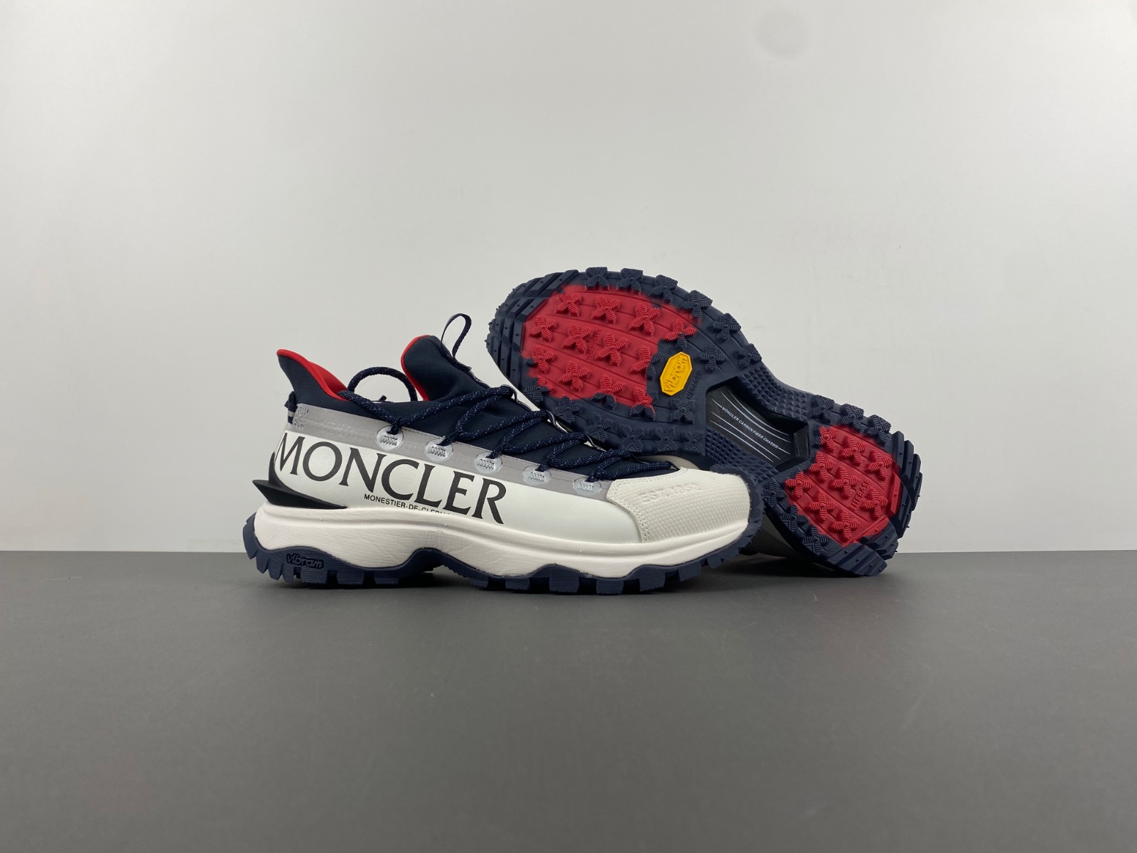 Moncler Trailgrip Lite 2 Sneakers  MC-002