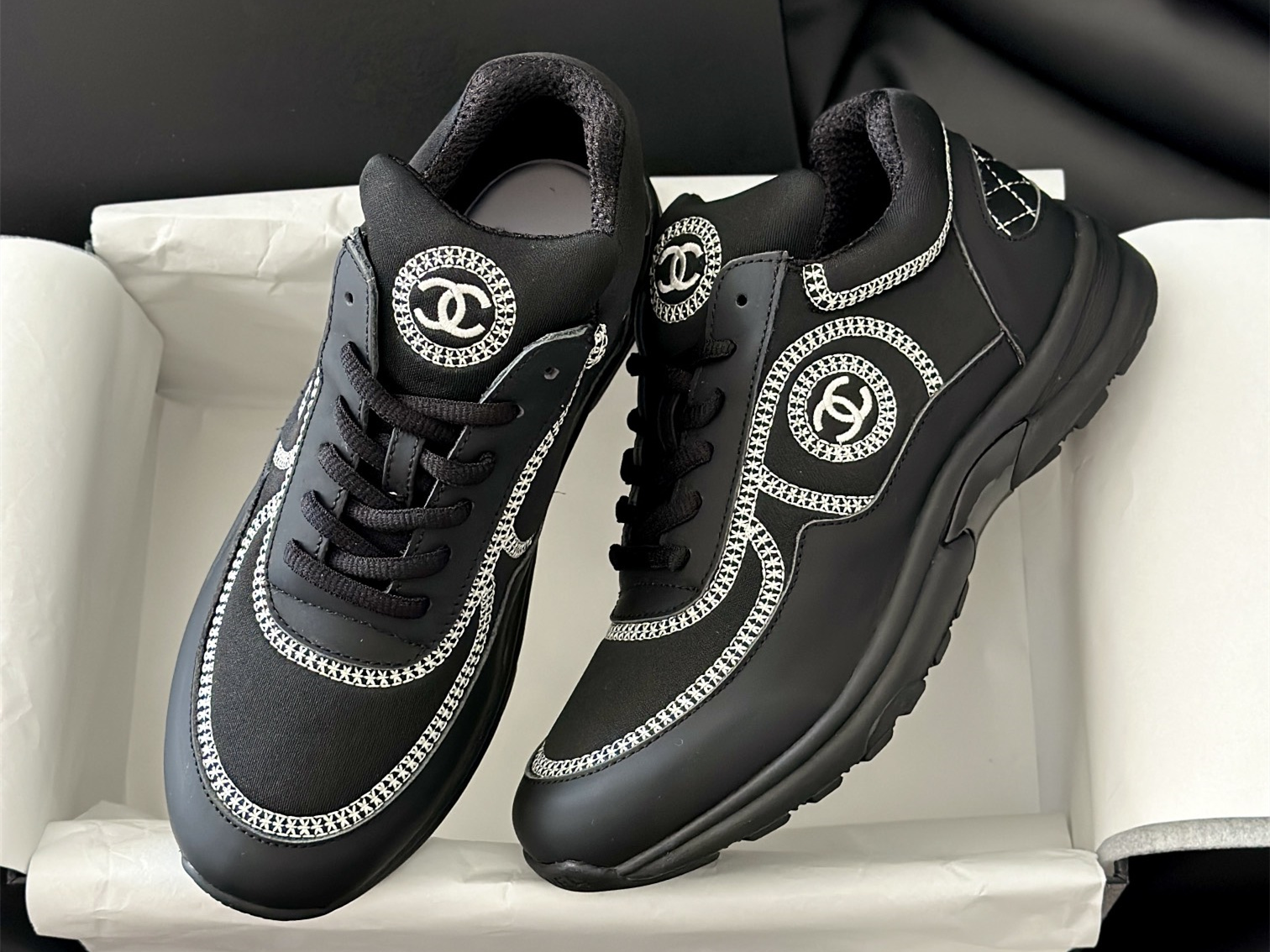Chanel Trainer CH-5
