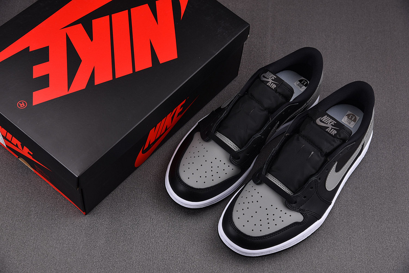 Air Jordan 1 Retro Low OG