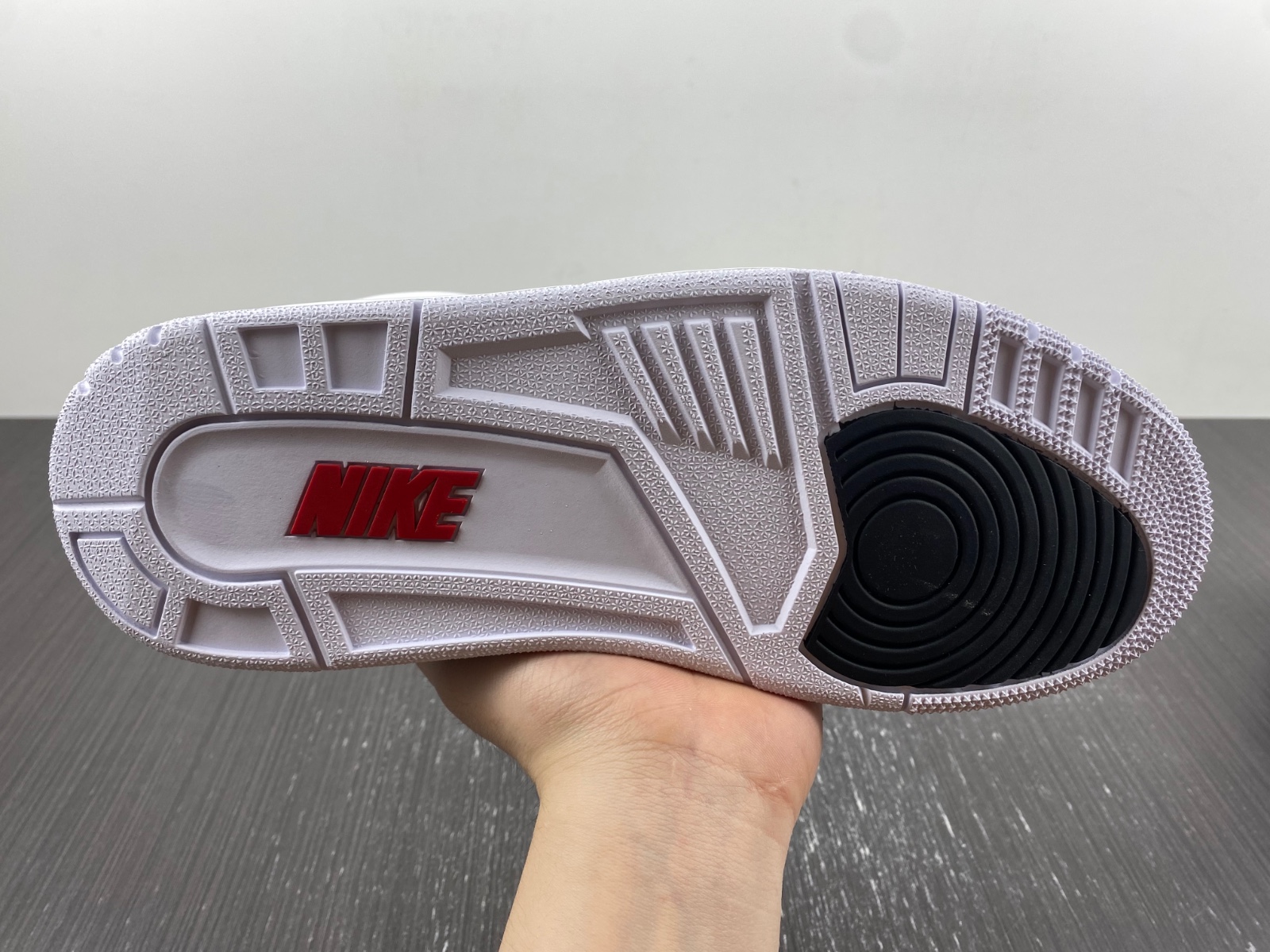 Air Jordan 3 Retro "White Fire Red" CZ6431-100