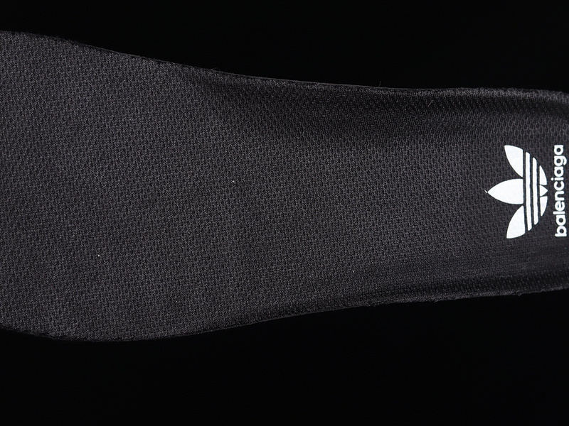 Balenciaga TRIPLE S TRAINER