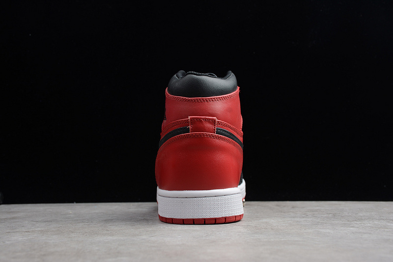 Air JorAir Jordan 1 Mid Gym Red Black 554724-610