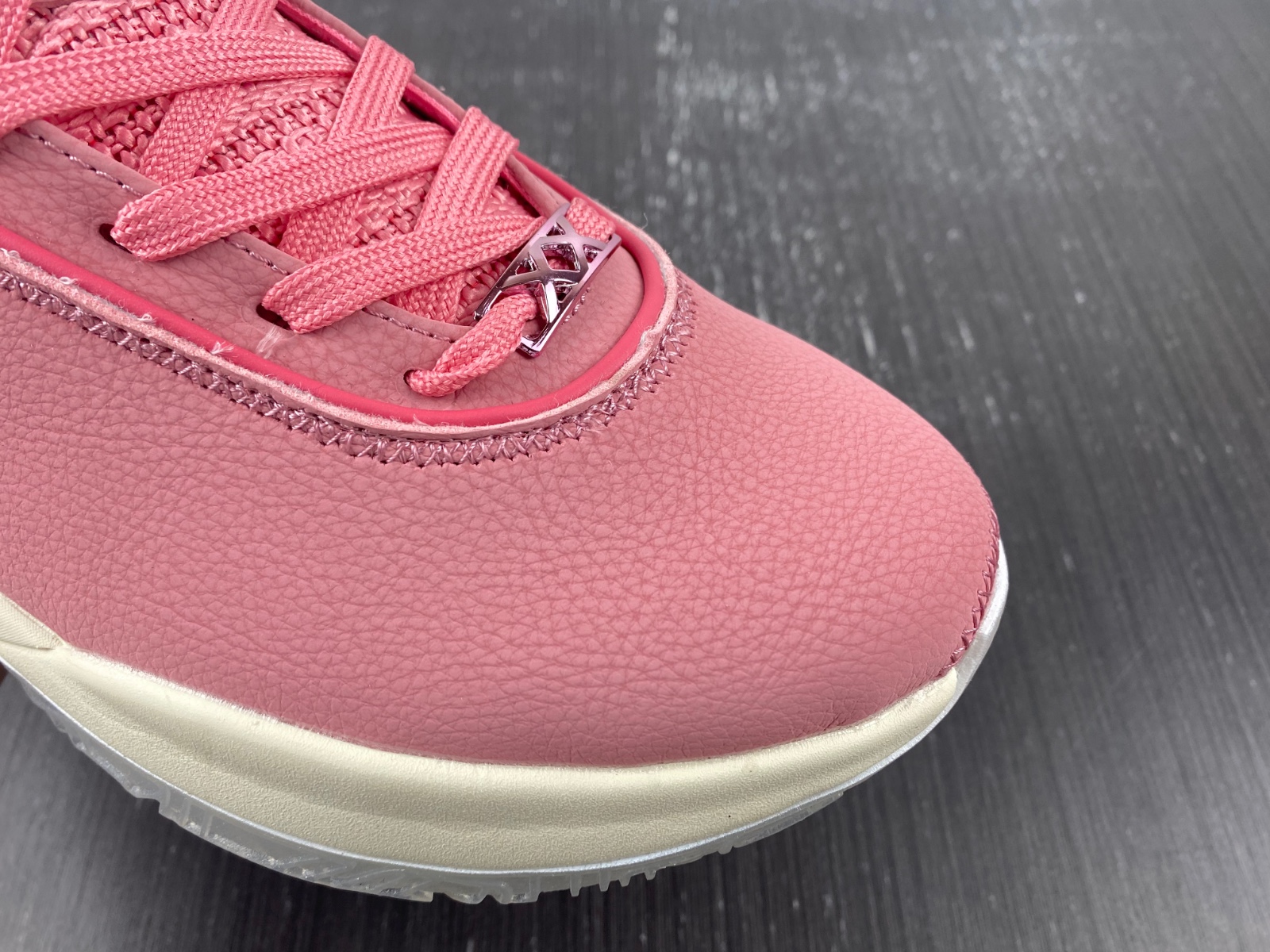 Nike LeBron 20 NRG EP 