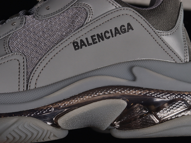 Balenciaga TRIPLE S TRAINER