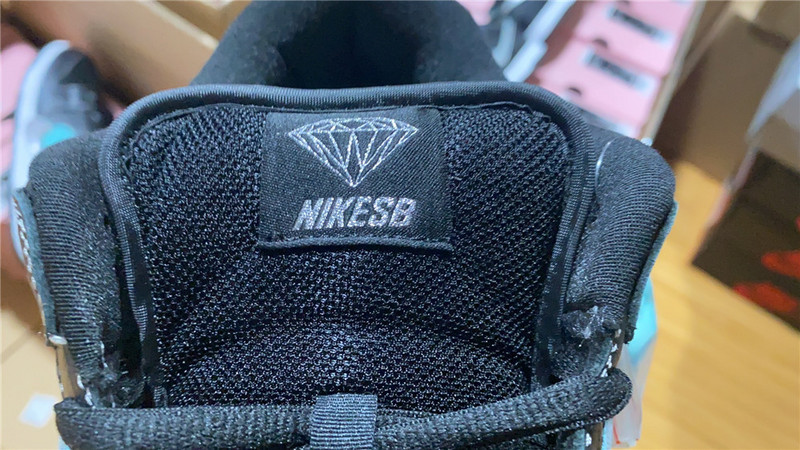 Nike SB Dunk Low Diamond Supply Co Black Diamond BV1310-001