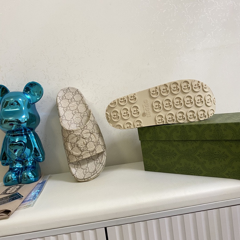 Gucci slide (EU35-EU45)