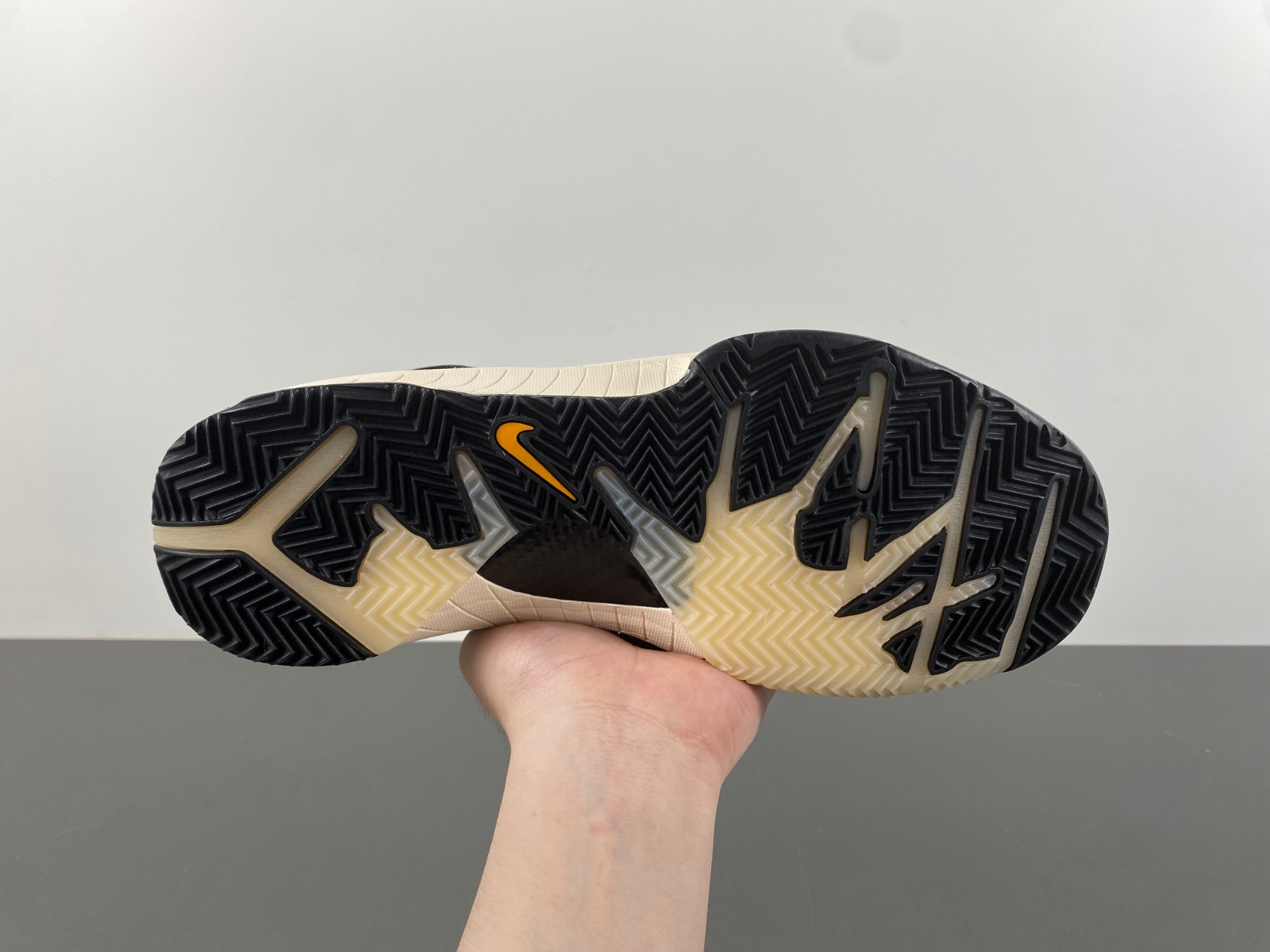 UNDEFEATED x Nike Kobe 4 Protro CQ3869-001