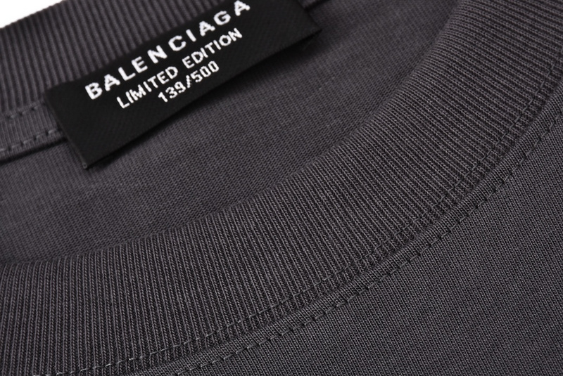 Balenc1aga T-SHIRT 2302104