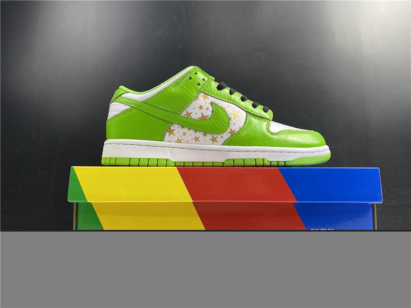 Supre* X Dunk Low OG SB QS