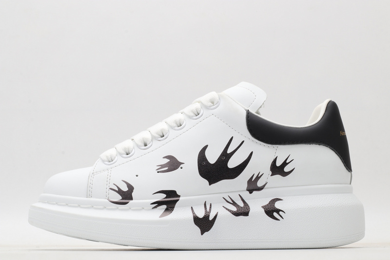 MCQUEEN OVERSIZED SNEAKER