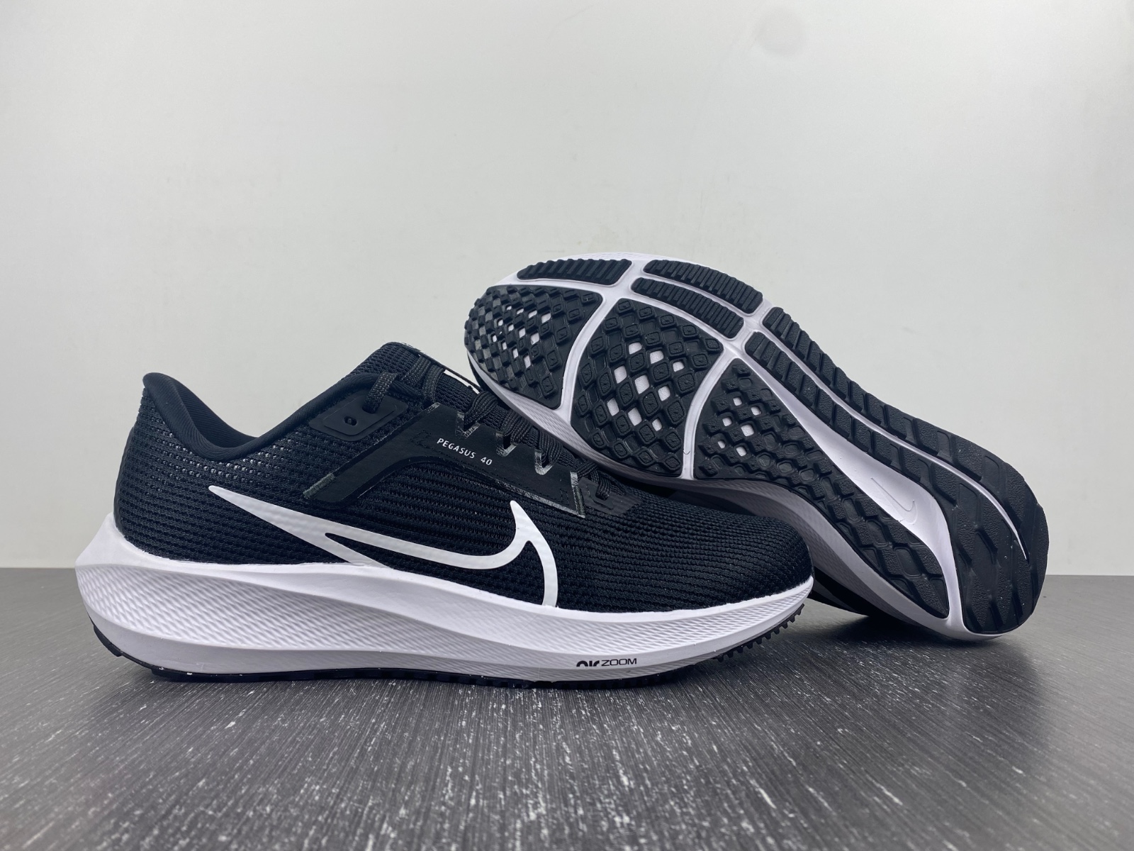 Nike Air Zoom Pegasus 40 Wide 