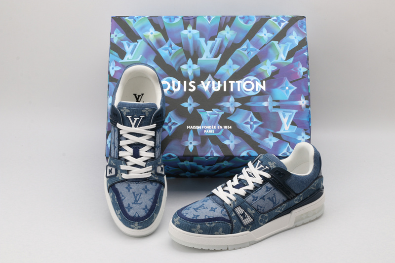 LV Trainer Sneaker