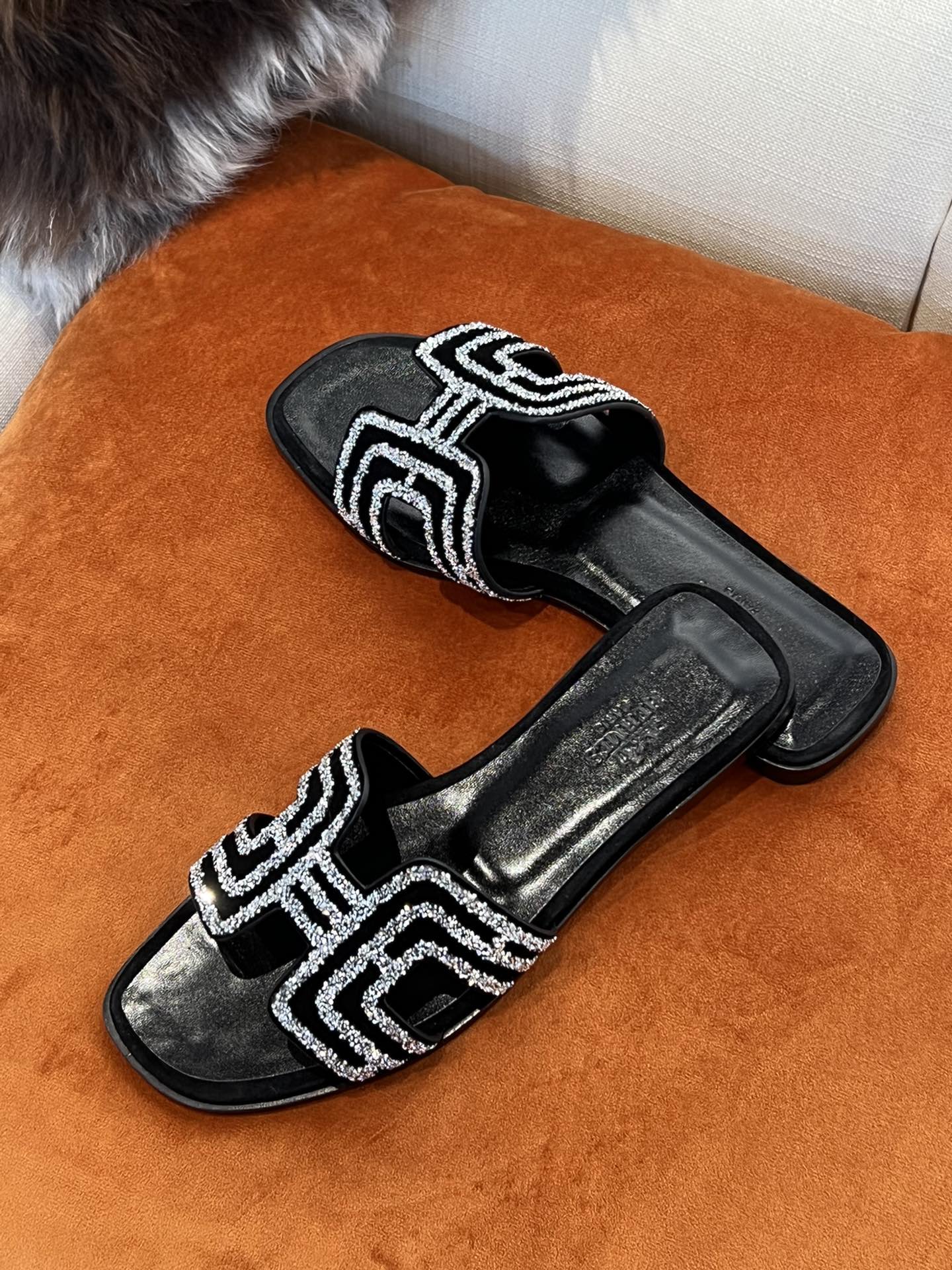 ORAN SANDAL