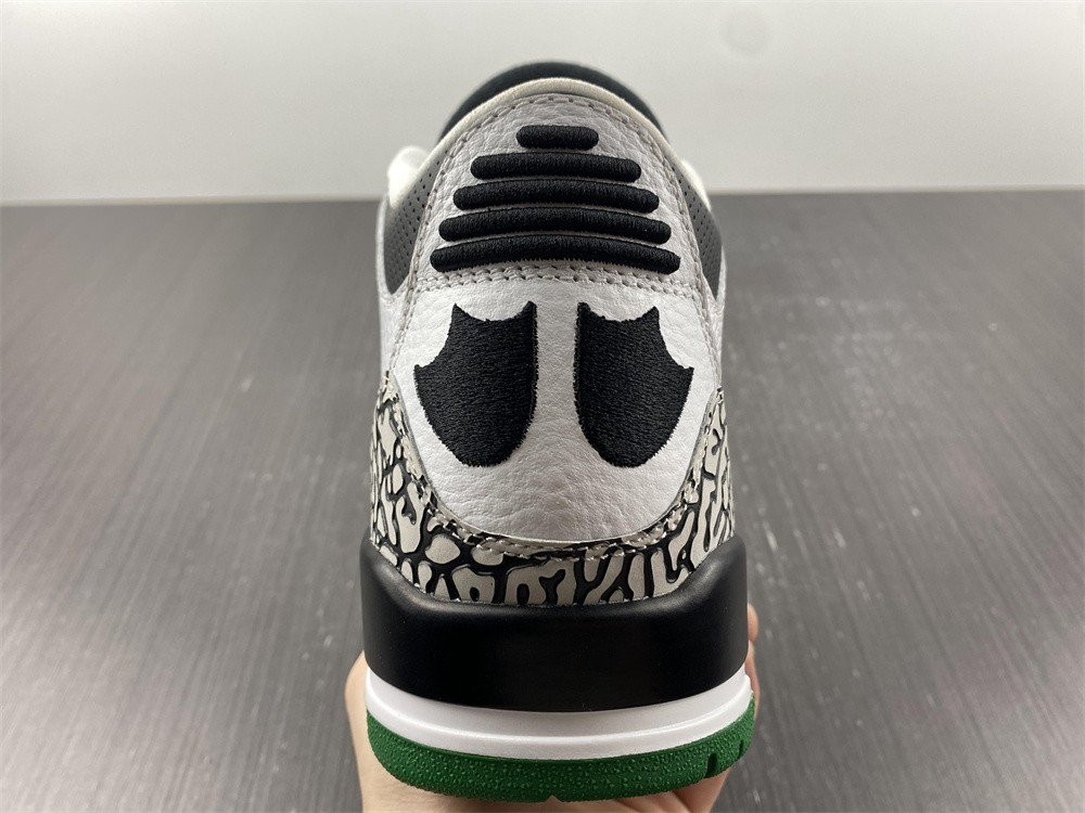 Air Jordan 3 Retro