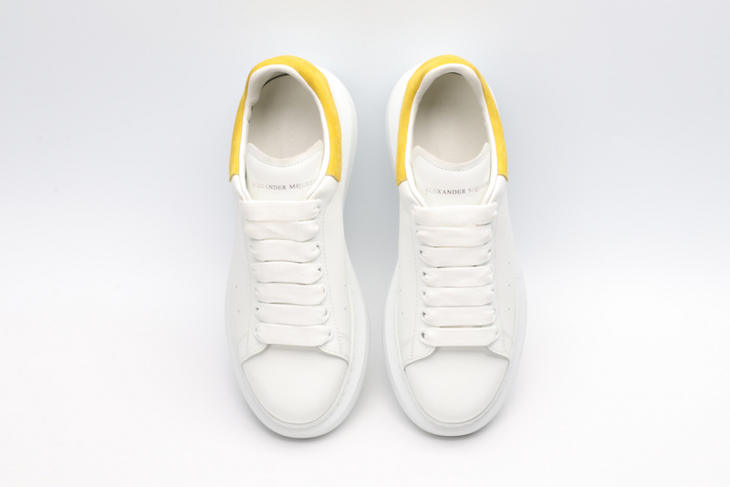 MCQUEEN OVERSIZED SNEAKER