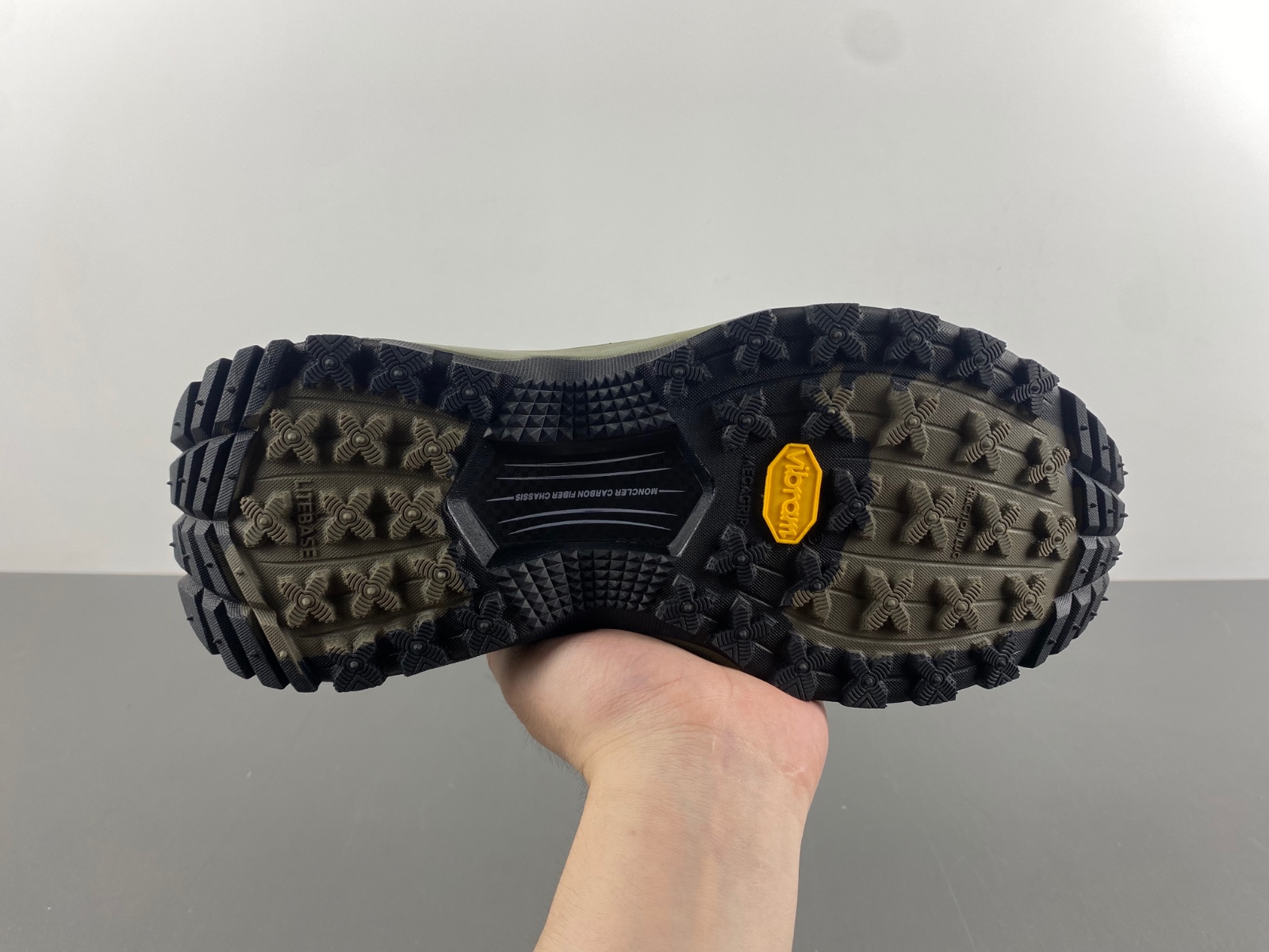 Moncler Trailgrip Lite 2 Sneakers  MC-005