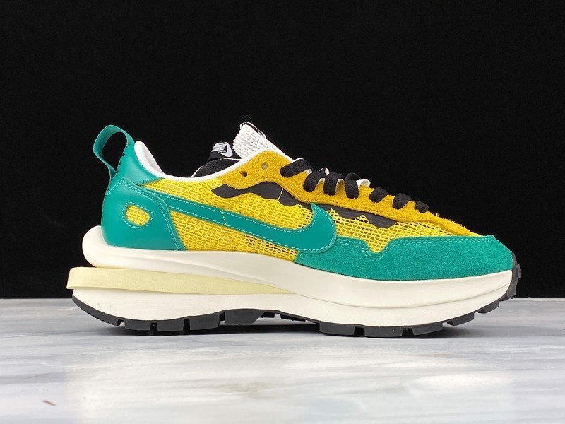 Sacai X Nike Regasus Vaporrly SP Yellow Green Black White BV0073-103
