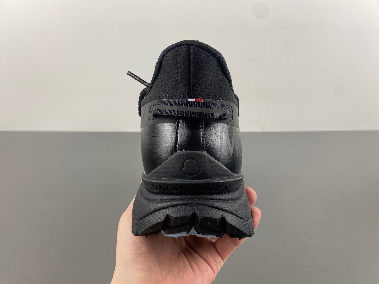 Moncler Trailgrip Lite 2 Sneakers  MC-001