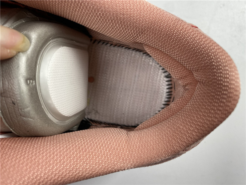 Nike SB Dunk Low Pink Pig CV1655-600