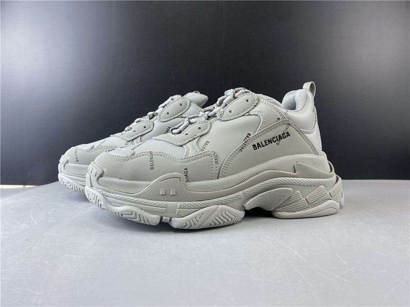 Balenciaga TRIPLE S TRAINER