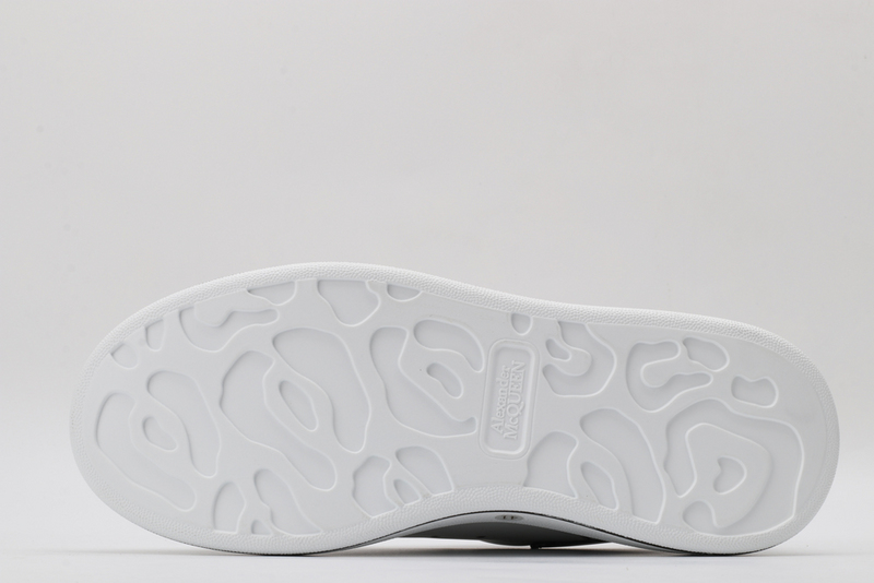 MCQUEEN OVERSIZED SNEAKER