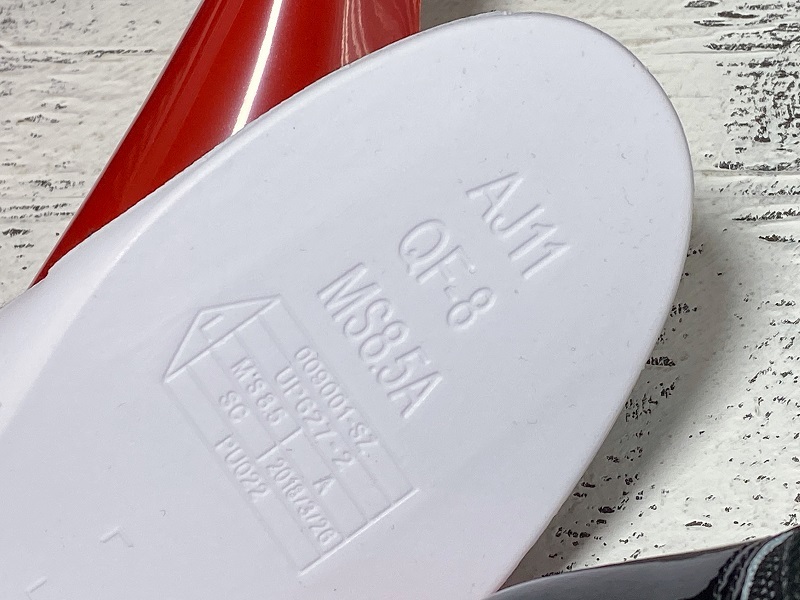 Air Jordan 11 Bred 2019 378037-061