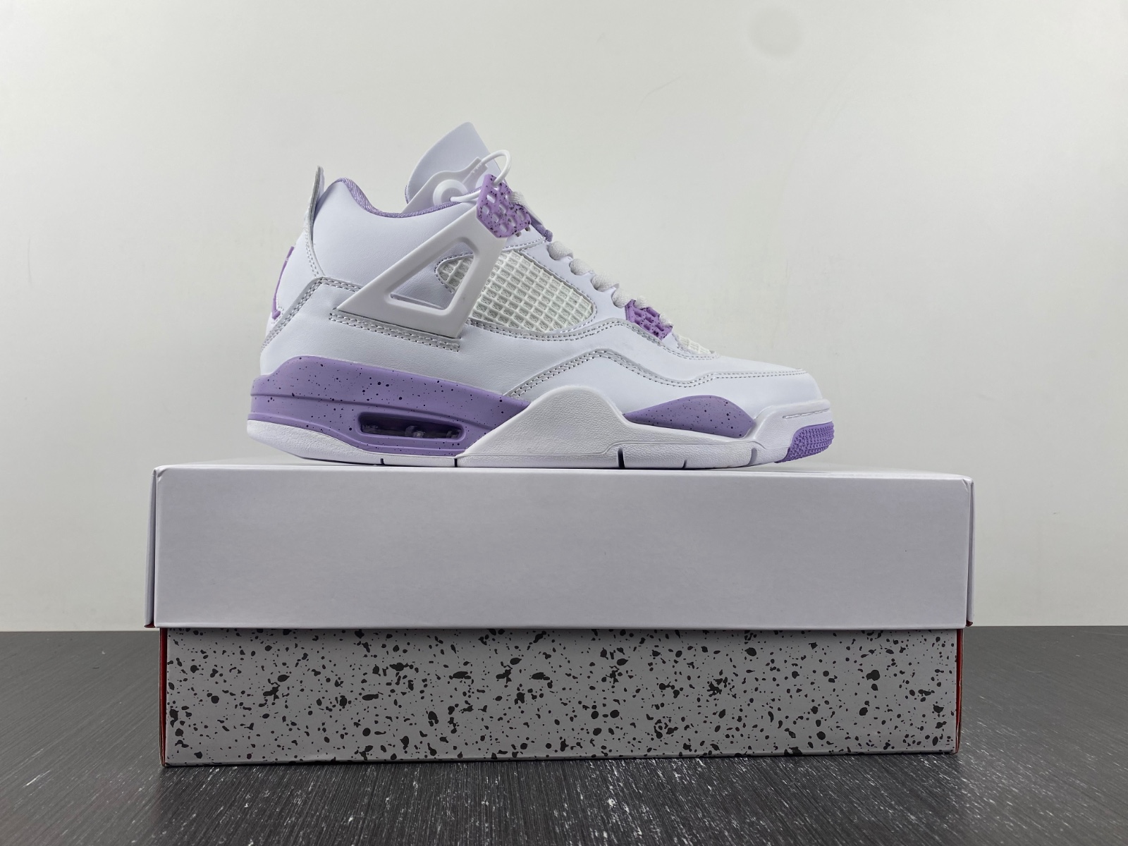 Air Jordan 4 “Purple Oreo” unreleased