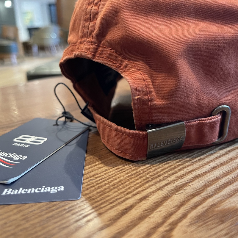 Balenciaga* HAT M017 ONE SIZE