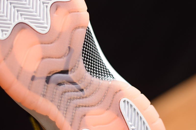 Air Jordan 11 Retro Low GG 