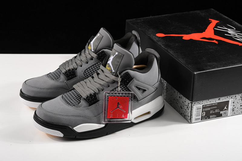 Air Jordan 4 Retro