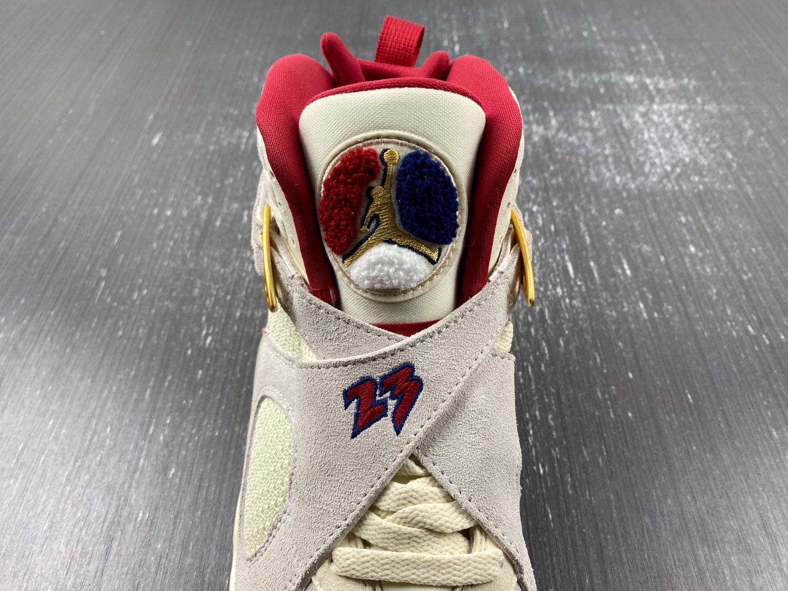 SoleFly x Air Jordan 8 Mi Casa Es Su Casa FJ2850-107