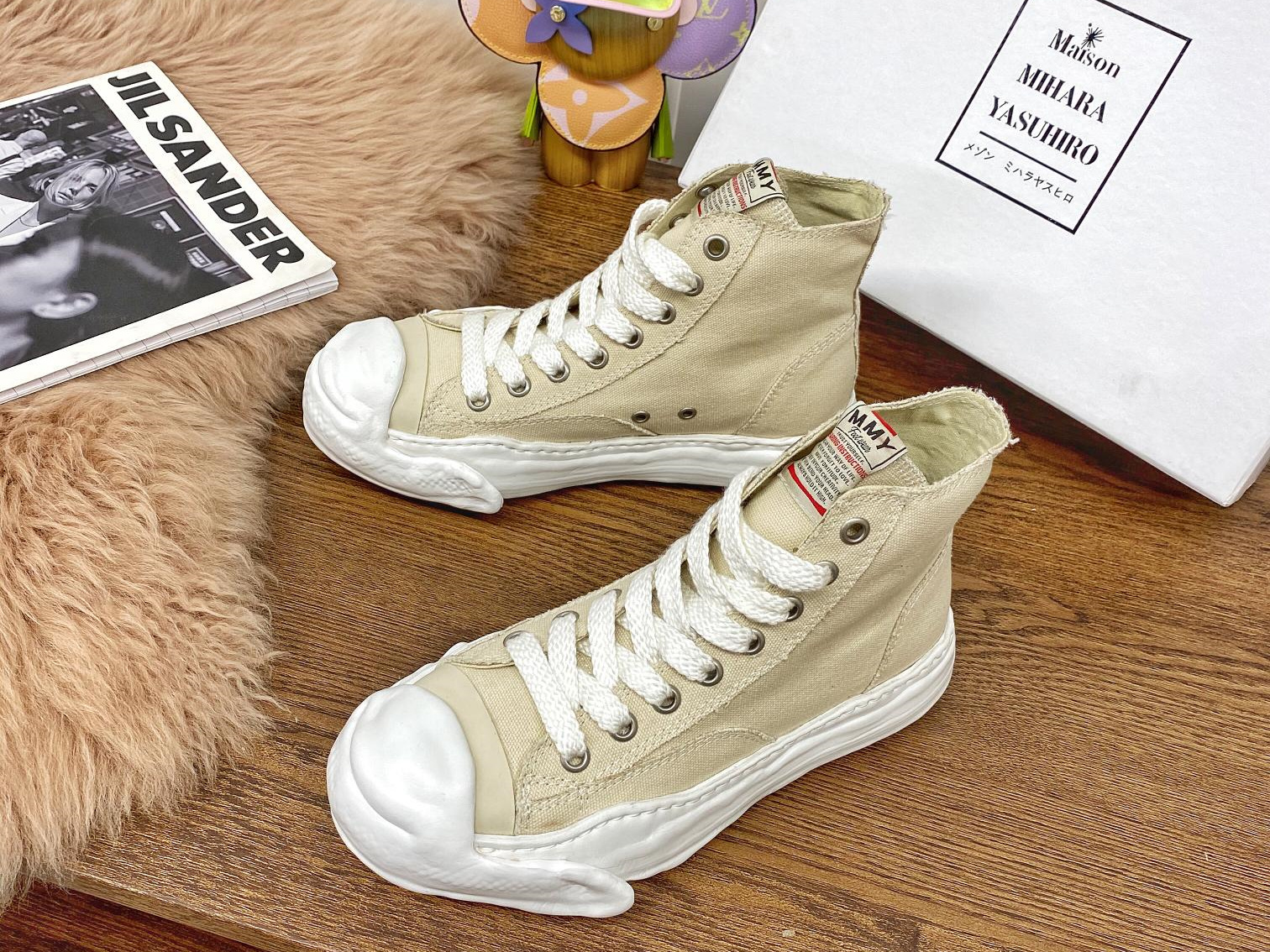 Maison Mihara Yasuhiro High-Top Sneakers  MMY-004