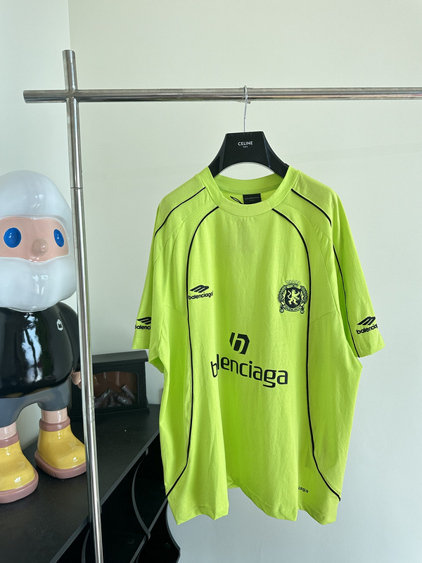 Balenc1aga T-SHIRT 2404006