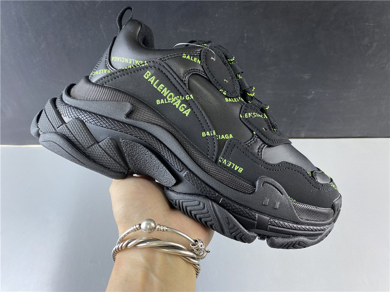 Balenciaga TRIPLE S TRAINER