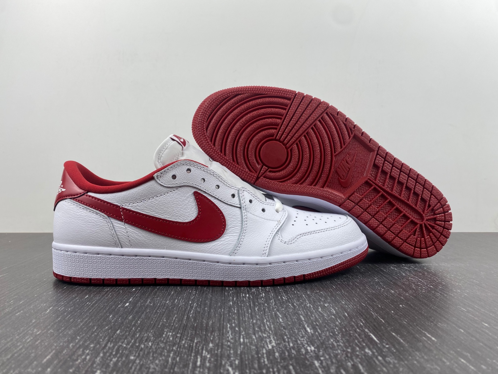 Air Jordan 1 Retro Low OG