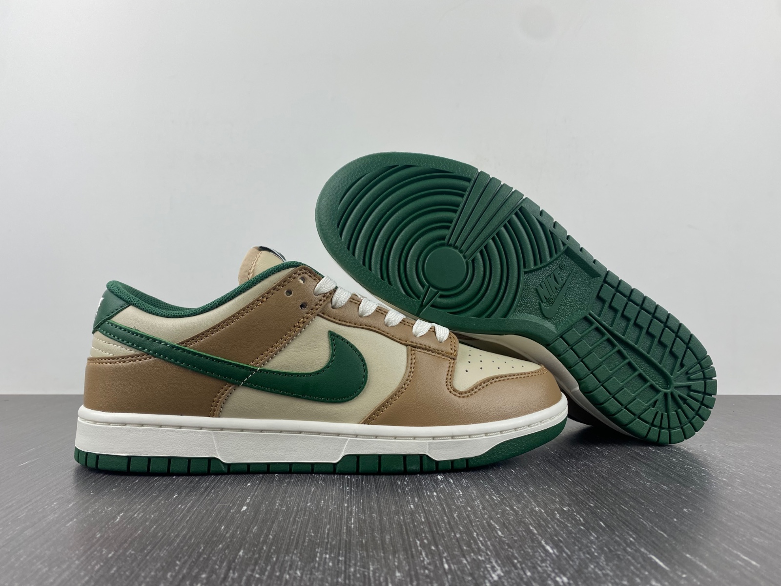 Nike Dunk Low Tan Green FB7160-231