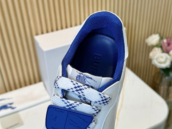 Burberry Check Terrace Sneakers BBR--3011
