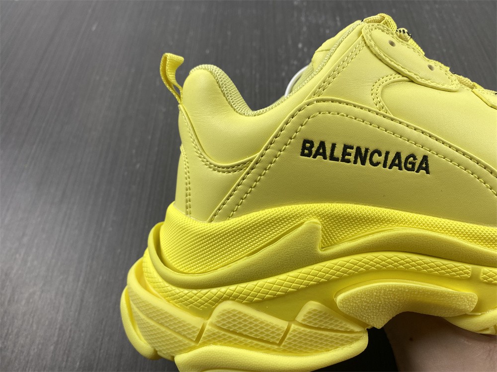 Balenciaga TRIPLE S TRAINER