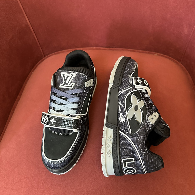 LV Trainer Sneaker