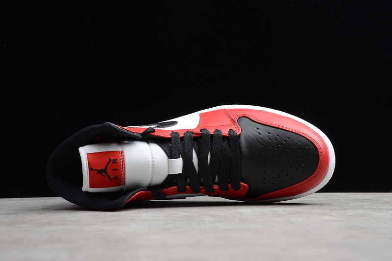 Air Jordan 1 Mid Chicago Black Toe 554724-069