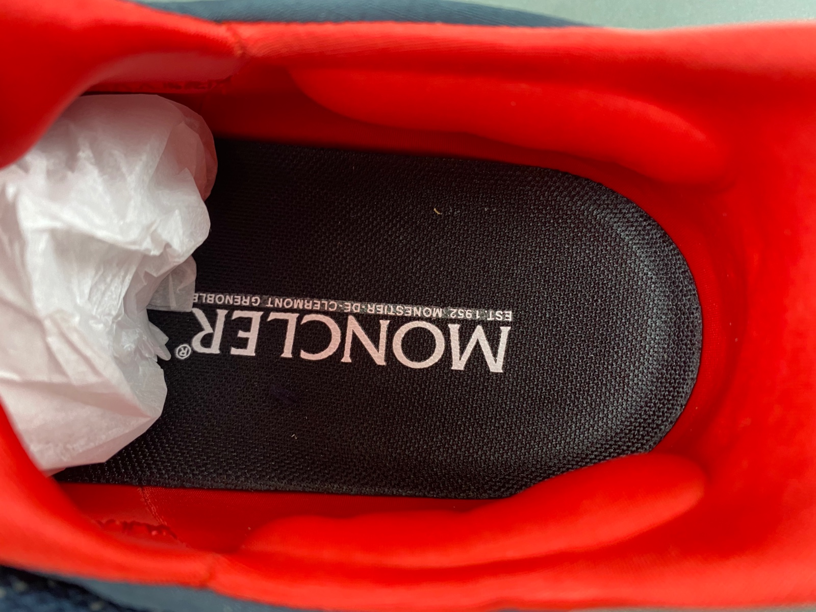 Moncler Trailgrip Lite 2 Sneakers  MC-002