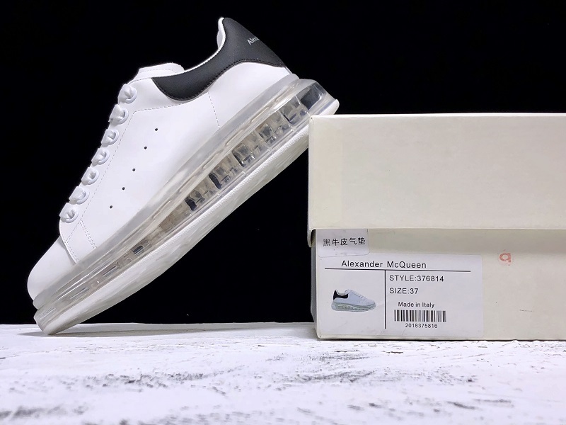 MCQUEEN OVERSIZED SNEAKER