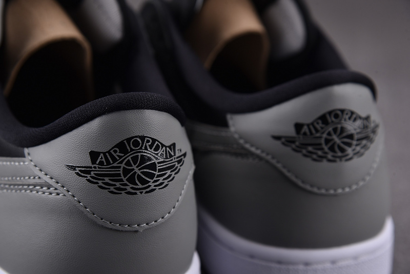 Air Jordan 1 Retro Low OG