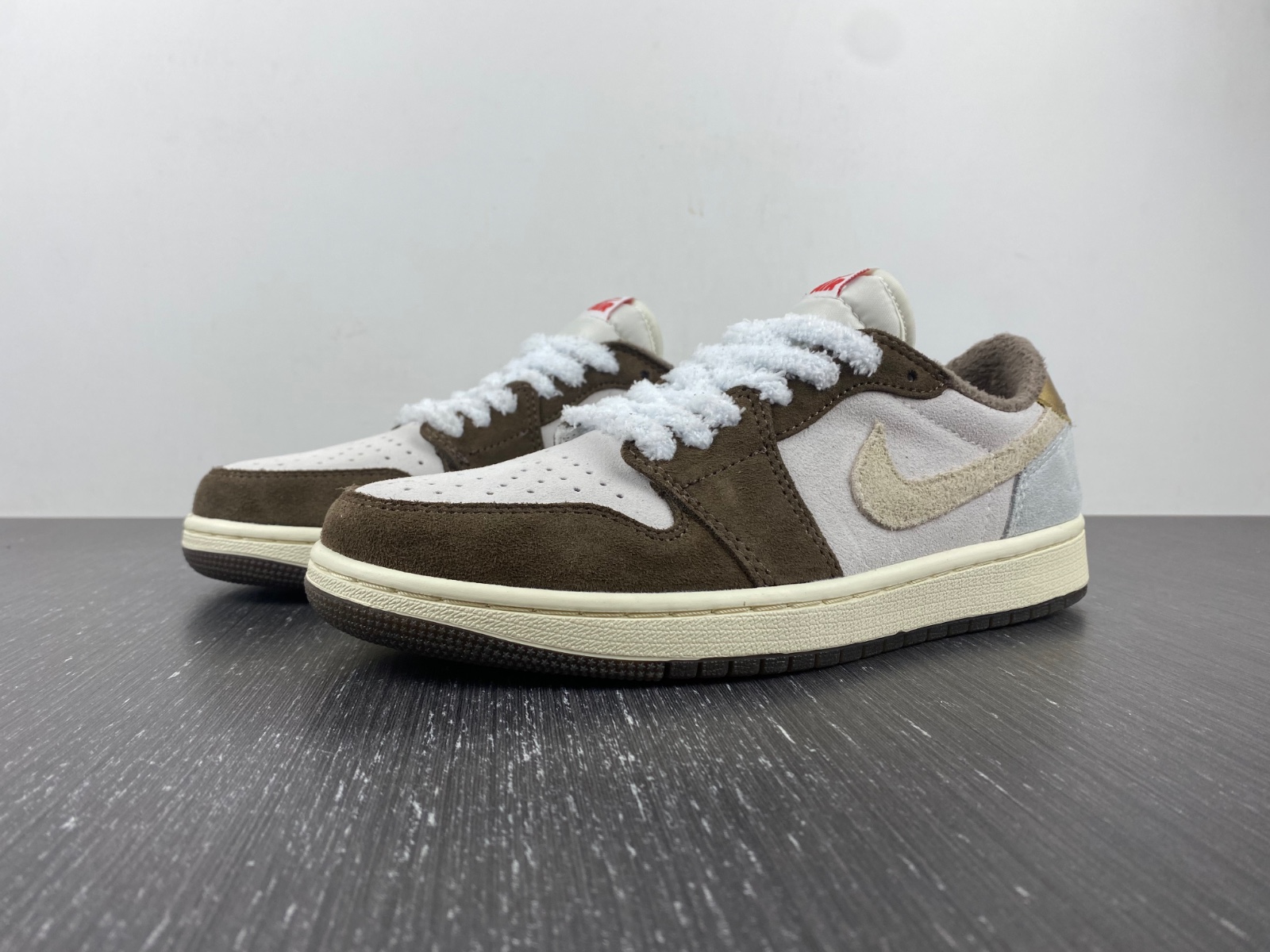 Air Jordan 1 Low
