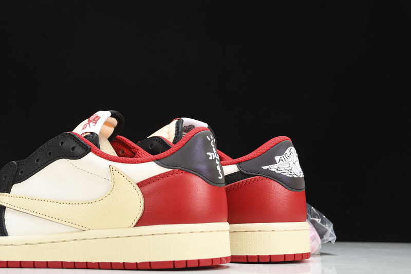 Travis Scott x Air Jordan 1 Low OG  DM7866--140