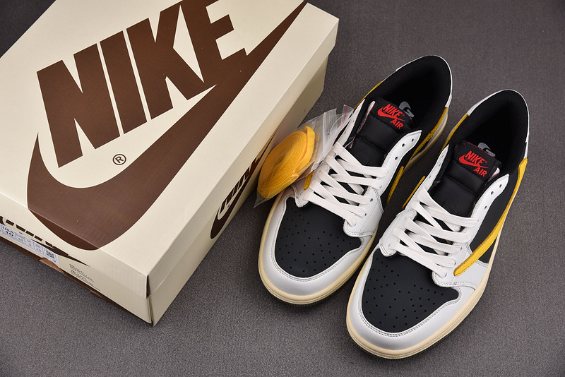 Fragment x Travis scott x Air Jordan 1 Low OG SP